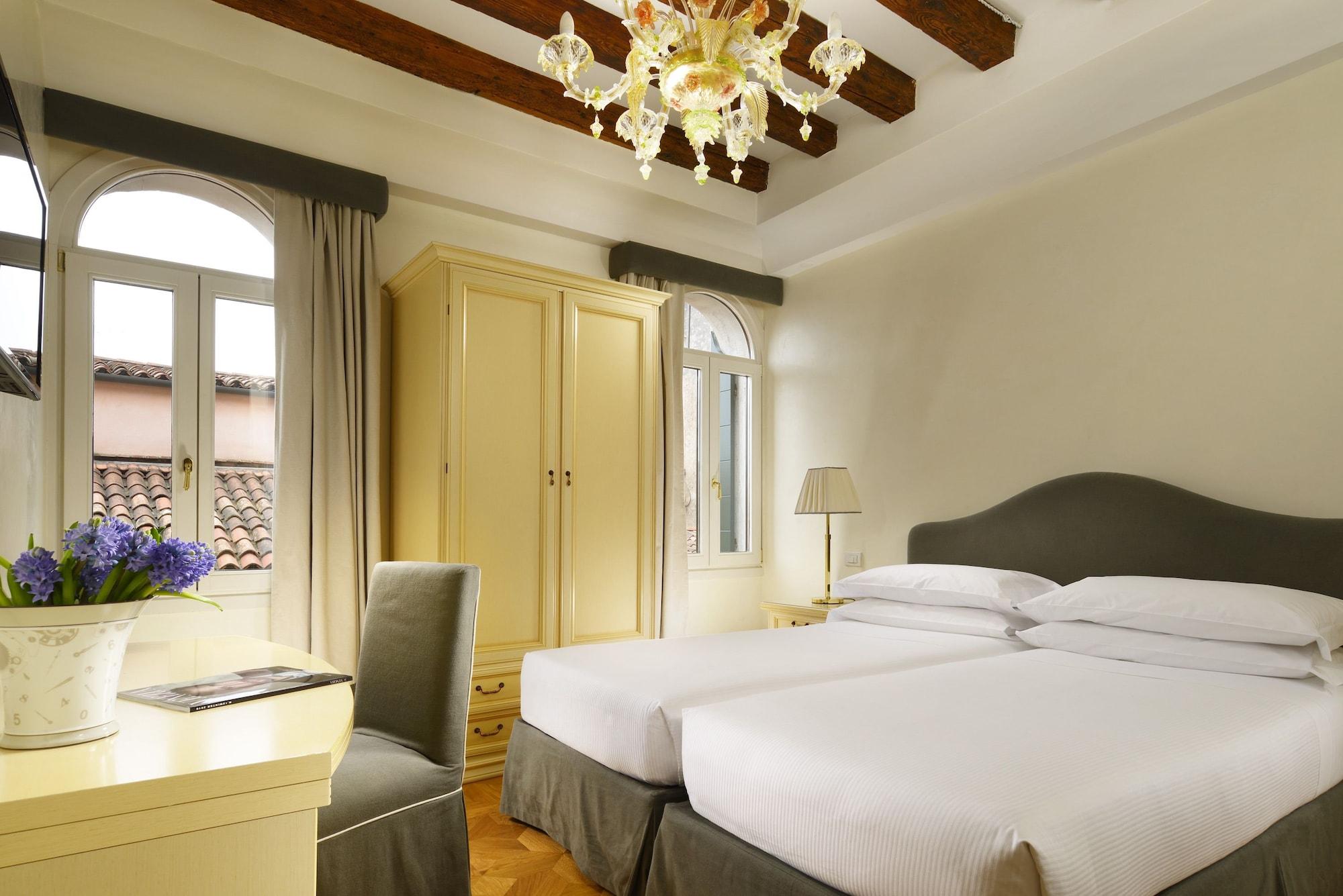 Hotel L'Orologio - WTB Hotels Venetië Buitenkant foto