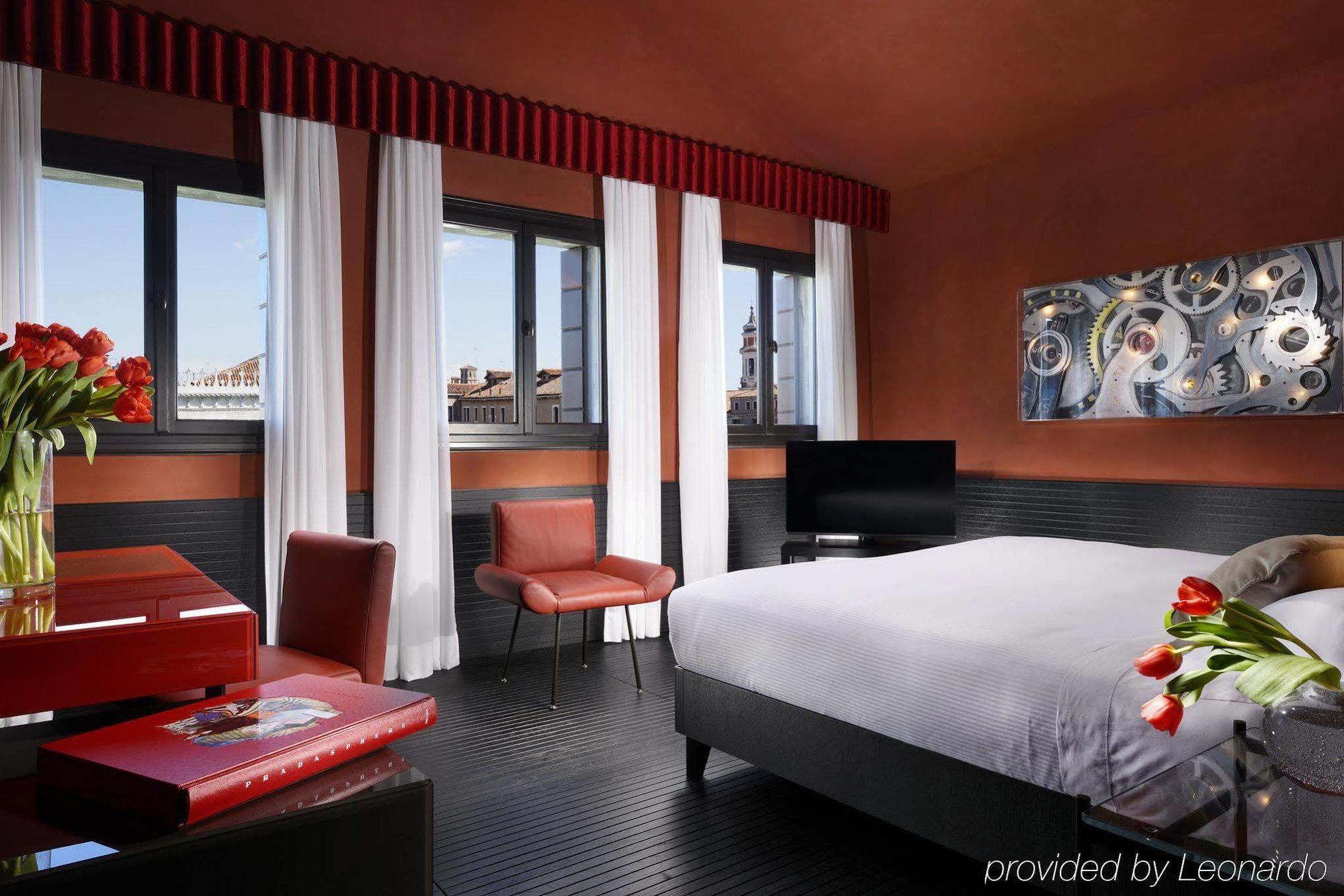 Hotel L'Orologio - WTB Hotels Venetië Buitenkant foto